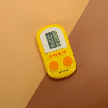 Gra elektroniczna zręcznościowa konsola przenośna żółty