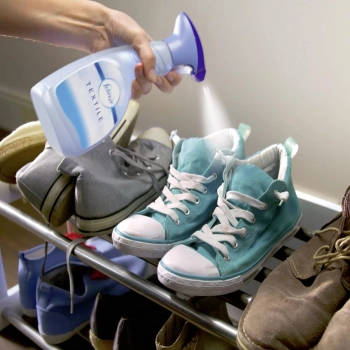 Febreze Pinke Desinfektion Odświeżacz do Tekstyliów 375 ml