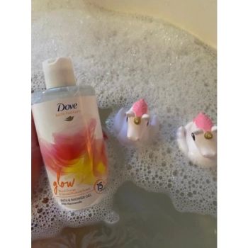 Dove Glow Żel pod Prysznic 400 ml