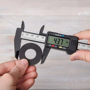 Suwmiarka elektroniczna w etui LCD 0-150 mm