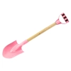 Łopatka Do Piasku Drewniana Rączka Pastelowy Różowy 60cm