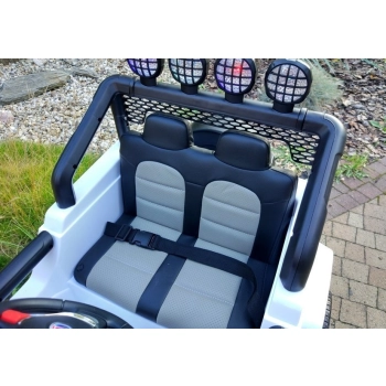 Auto na Akumulator S2388 Jeep Biały 4x45W
