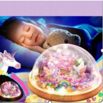 Lampka nocna z Jednorożcem