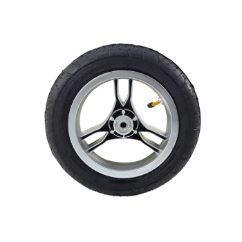 Plastikowe koło z gumową oponą (pompowane) PRO700 tylne