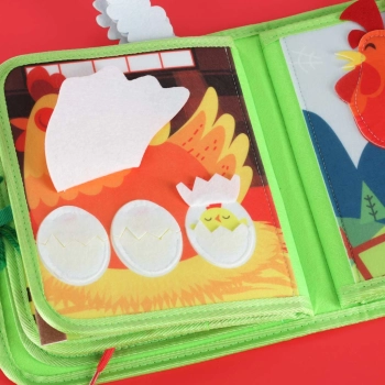 Książeczka sensoryczna edukacyjna manipulacyjna farma