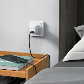 Ładowarka sieciowa angielska GaN USB-C 30W Q3 3.0 AFC FCP wtyczka UK biały