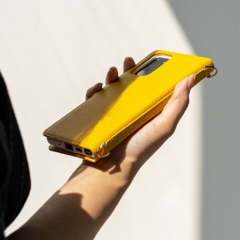 Skórzane etui z klapką i paskiem na ramię do telefonu Galaxy Note 20 czarny