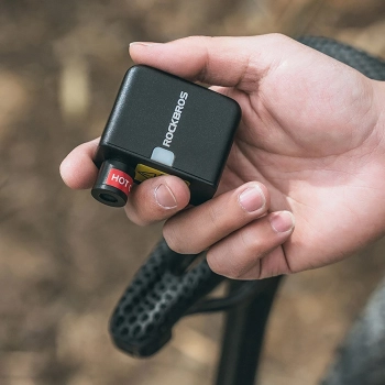 MINI Pompka rowerowa elektryczna USB Schrader Presta 6.9bar 100PSI - czarna