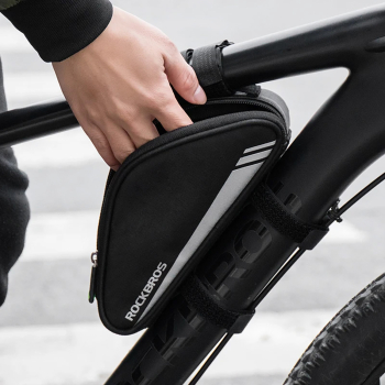 Torba rowerowa na narzędzia pompkę mocowana na ramę 0.7l - czarna