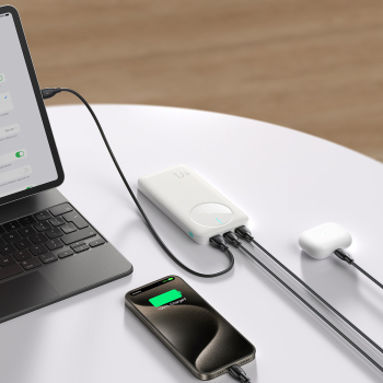Powerbank JR-PBF12 10000mAh 2.4A 2x USB-A 1x USB-C - biały