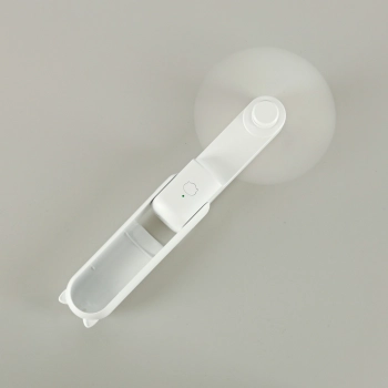 Wiatrak biurkowy wentylator mini ręczny składany wiatraczek przenośny USB biały