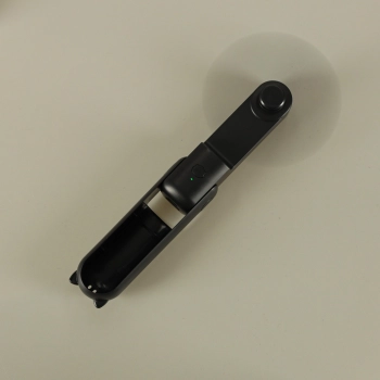 Wiatrak biurkowy wentylator mini ręczny składany wiatraczek przenośny USB czarny