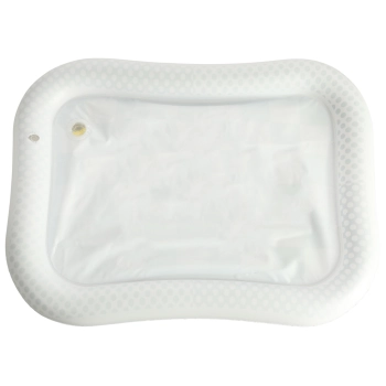 Mata wodna sensoryczna dmuchana dla niemowląt kontrastowa czarno-biała szachownica XXL 65x50 cm