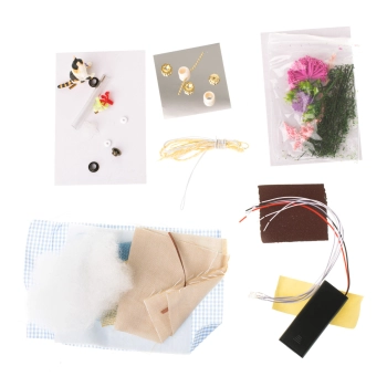 Domek dla lalek drewniany retro model DIY 3013 LED 13cm