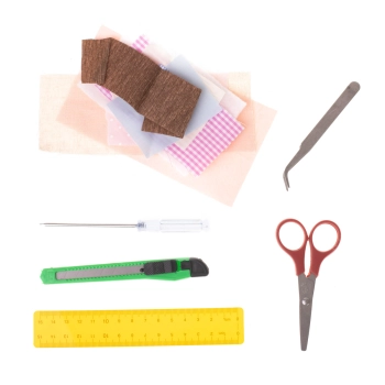 Domek dla lalek drewniany model do złożenia LED 19,5cm