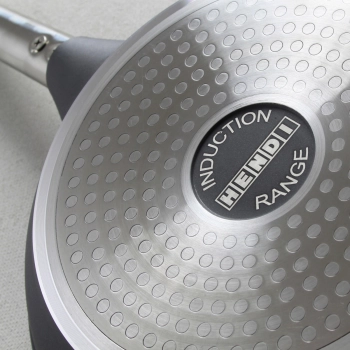  Patelnia indukcyjna Profi Line z odlewu aluminium powlekana tytanem śr. 320 mm - Hendi 629345 - zdj. dodatkowe 3