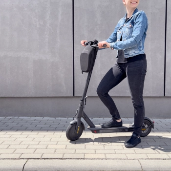  Wodoodporna torba na kierownicę hulajnogi torba na hulajnogę 4l czarna - zdj. dodatkowe 4