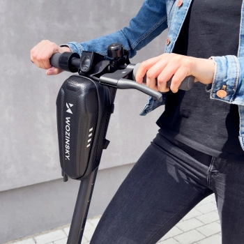  Wodoodporna torba na kierownicę hulajnogi torba na hulajnogę 2 l czarna - zdj. dodatkowe 8