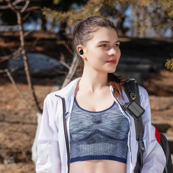  Słuchawki bezprzewodowe TWS wodoodporne z ładowarką solarną i powerbankiem 2500mAh czarny - zdj. dodatkowe 5