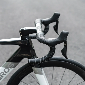  Owijka na kierownicę rowerową silikonowa perforowana - zielona - zdj. dodatkowe 9