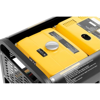  Agregat generator prądotwórczy diesel mobilny 240/400 V 8500 W 10 kVA 30 l - zdj. dodatkowe 3