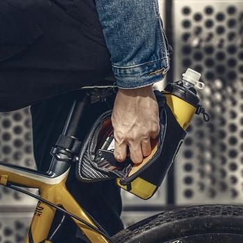  Torba rowerowa pod siodełko z kieszonką na butelkę bidon 1.5l - czarna - zdj. dodatkowe 6